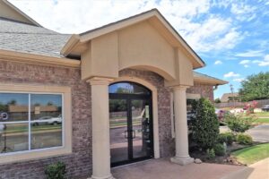 The exterior of the American Eagle Title Group South OKC location